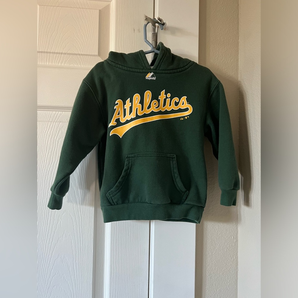 Majestic Kids size Small (4) green Athletics hooded sweater